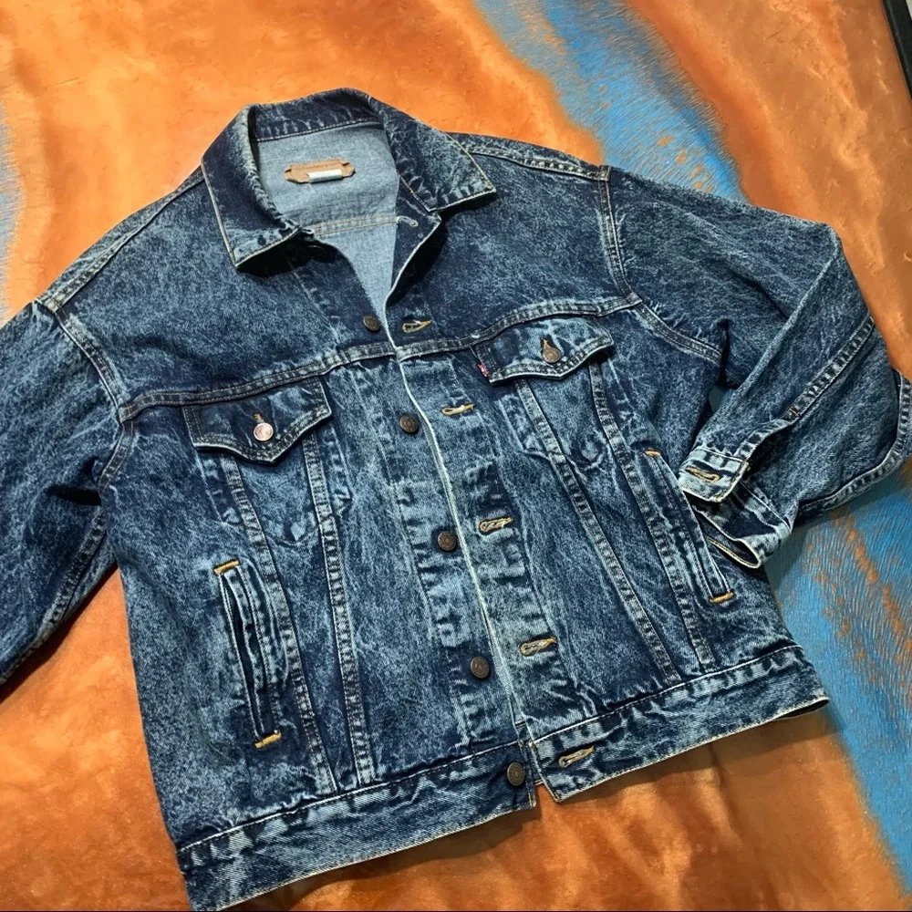 Vintage Levis Denim bleach wash Jean Jacket
